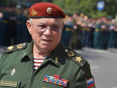 Генерал армии заявил о саботаже отставок в России