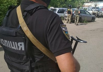 На Украине полицейский спас мужчину от насильственной мобилизации