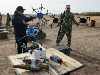 ВС РФ впервые в истории применили на передовой "дроны-авианосцы"